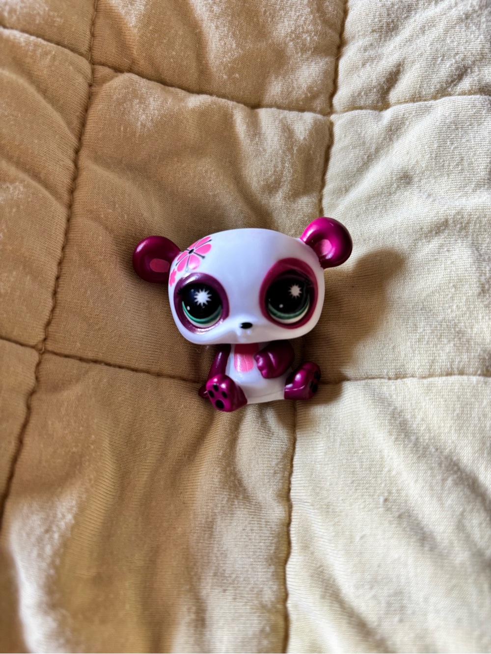 Littlest Pet Shop White and Magenta Panda Figure